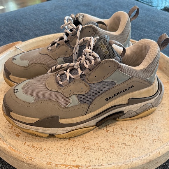 Balenciaga Triple 5 Men's Taupe and Gray Sneakers size 43 - Picture 1 of 10